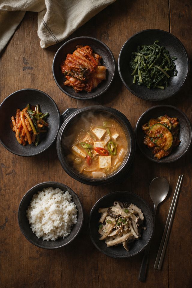 김 오르는 한 상 탑뷰